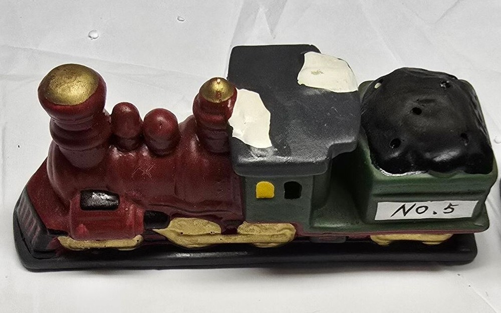 Vintage Ceramic 4 pc Christmas Train Decor