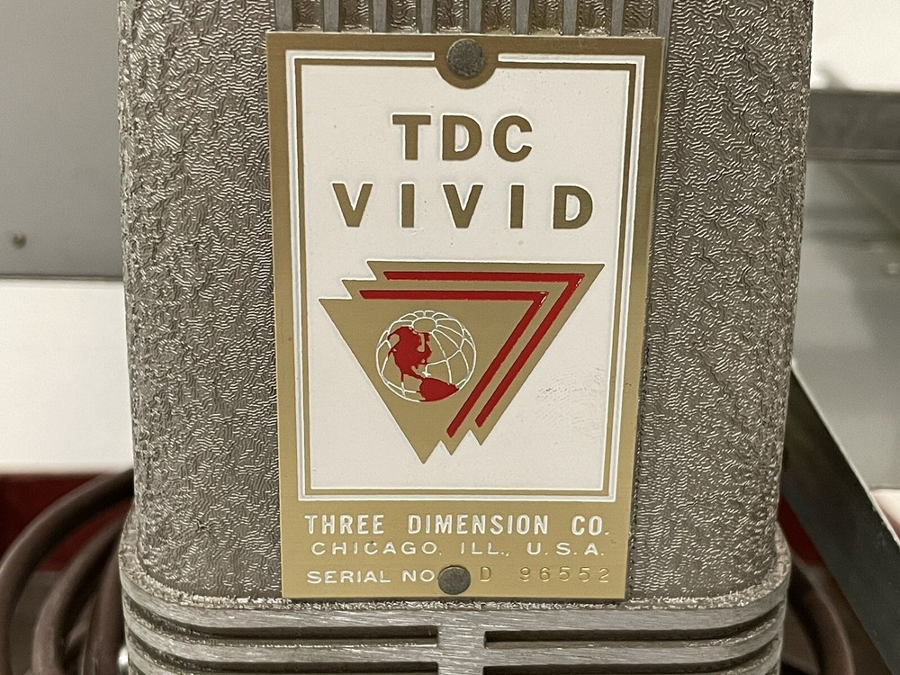TDC VIVID Selectron ~ Slide Projector Deluxe ~ Model D ~ in Carrying Box ~ WORK