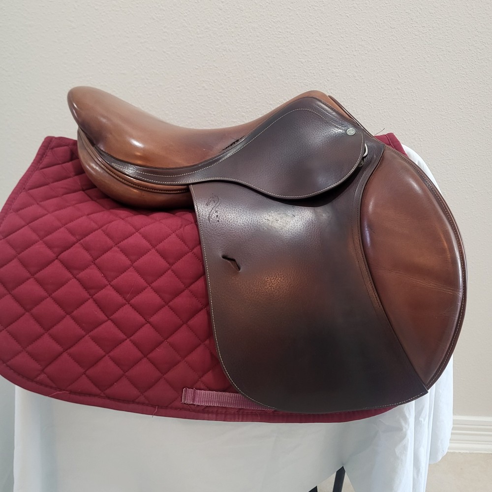 17" Antares Jump Saddle