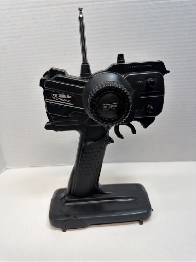 Airtronics Radio Control System Transmitter Ergonomic Conception 27mhz - TESTED