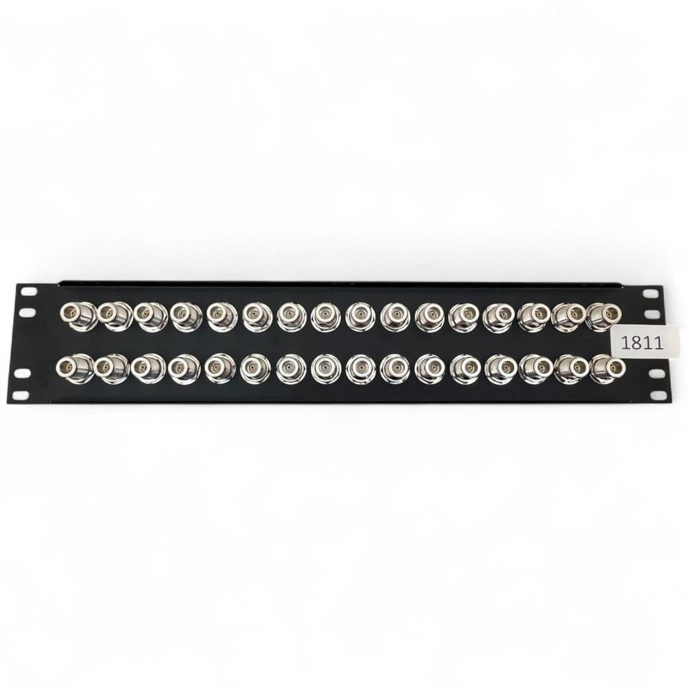 L-Com 32-Port TNC Female Bulkhead Feed-Through Panel 2U Rack Mount Patch Panel
