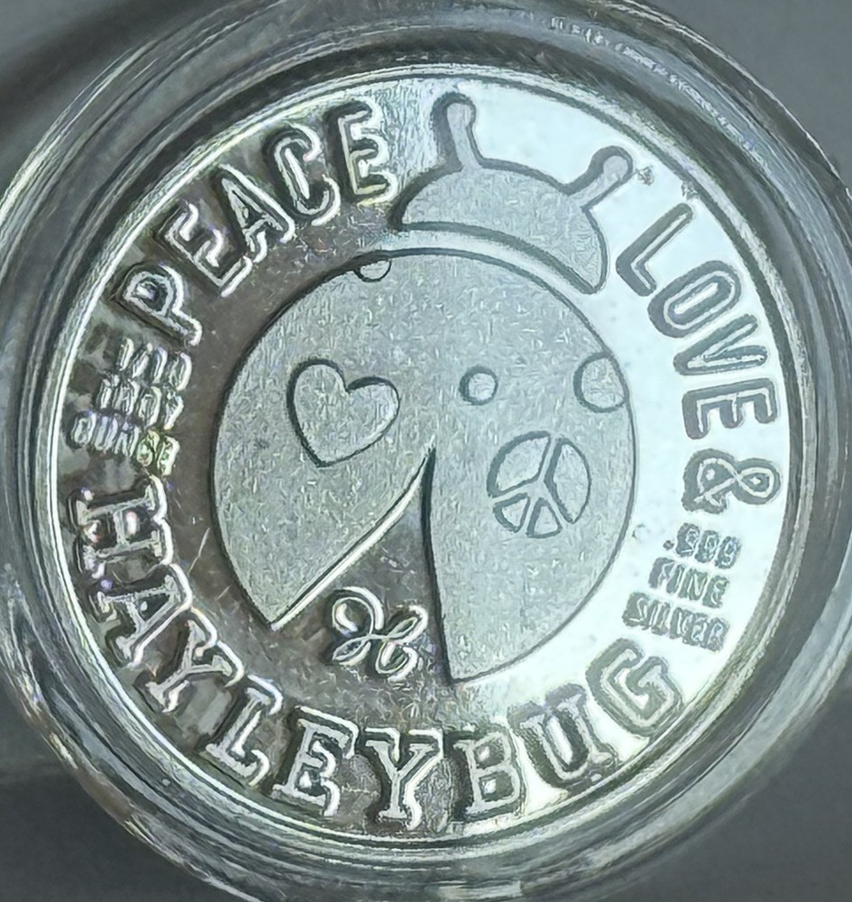 Hayleybug 1/10th oz Forest Forager Squirrel Silver Round