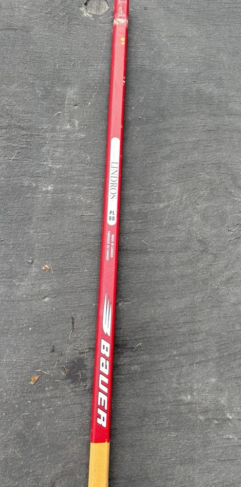 Hockey Player Stick “LOT” (BAUER)