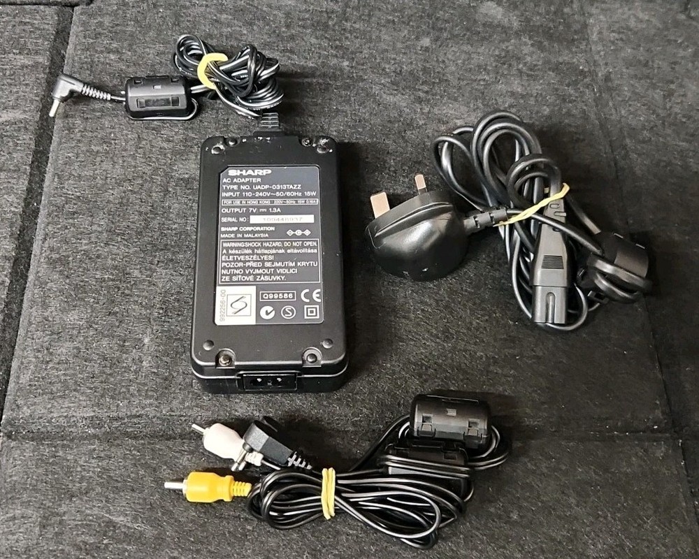 Sharp VL-A10 Viewcam 8 Camcorder With Extras TESTED