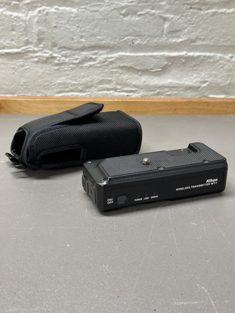 Nikon WT-7 Wireless Transmitter for D850 – Working – Good Condition w/ Case