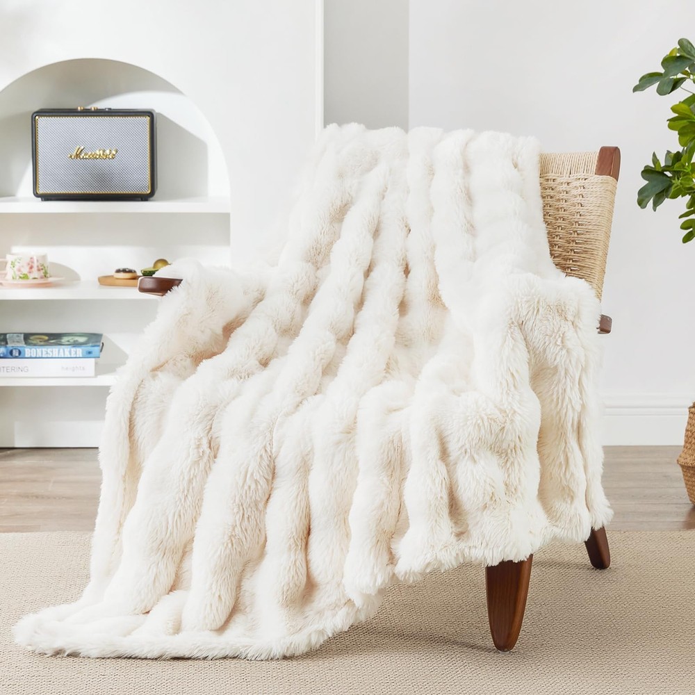 Fluffy Faux Rabbit Fur Throw Blanket for Couch, Soft Luxury Bubble Double Sid...