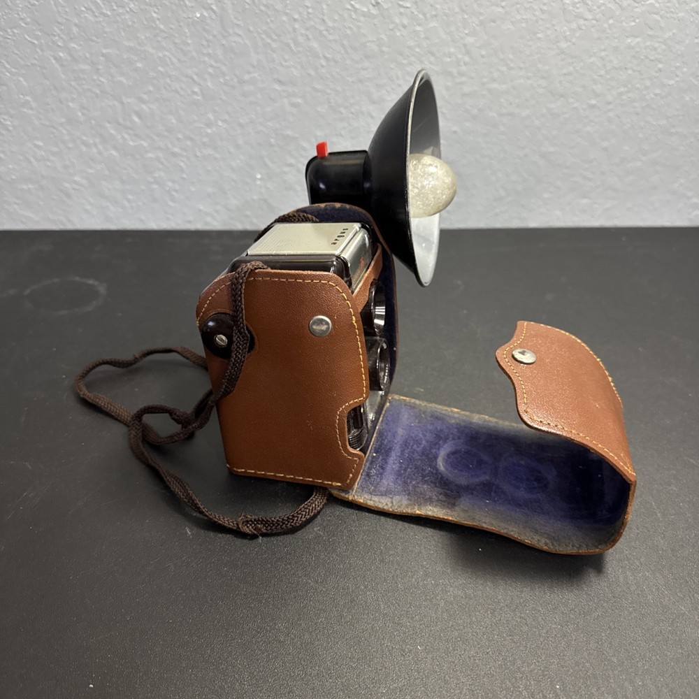 Vintage Argus 75 Camera Leather Case, Flash & 1 Bulb