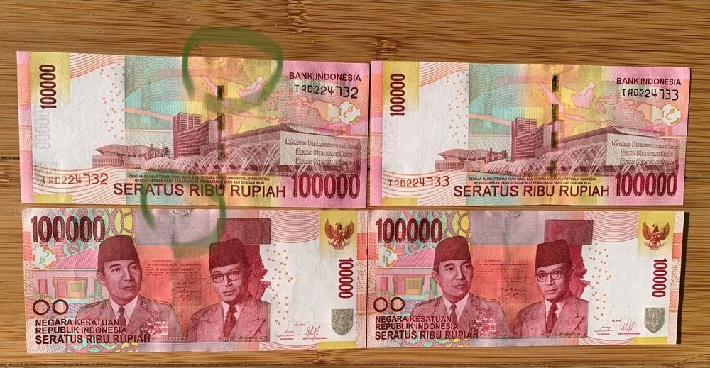 100,000 Indonesian Rupiah Banknote IDR
