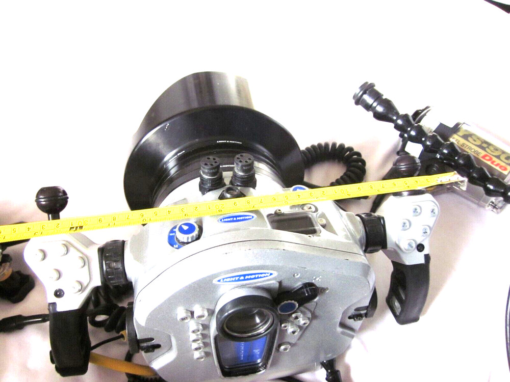 TITAN LIGHT & MOTION PRO SCUBA DIVING CAMERA EQUIPMENT