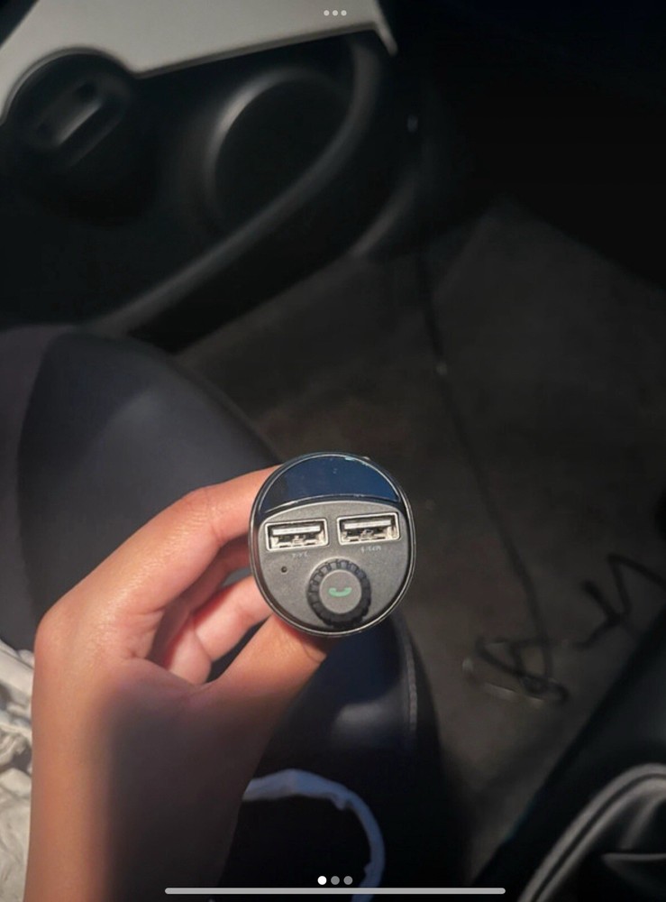 Kuulaa Black FM transmitter