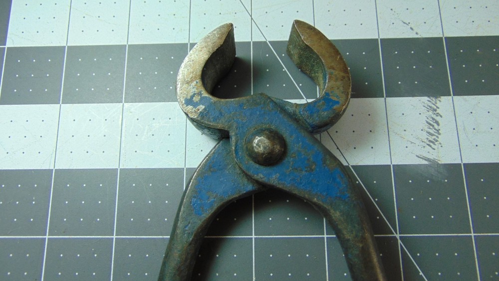 Blacksmith/ Farrier Nippers W/Nail Puller ITALY