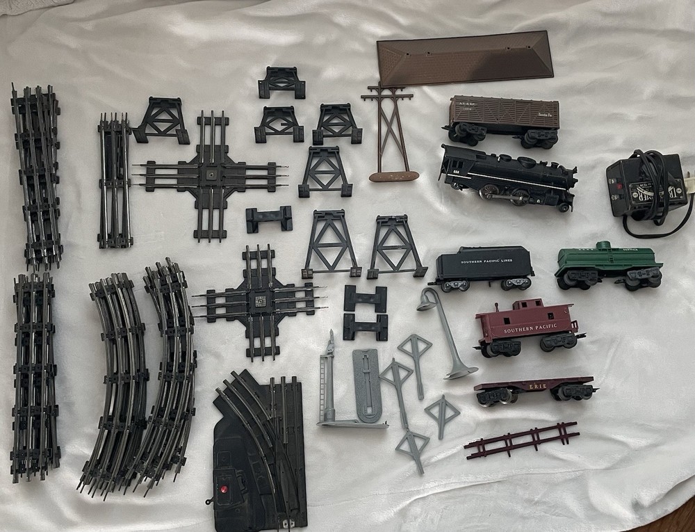 Louis Marx & Co. Train Set (Read Description Carefully)