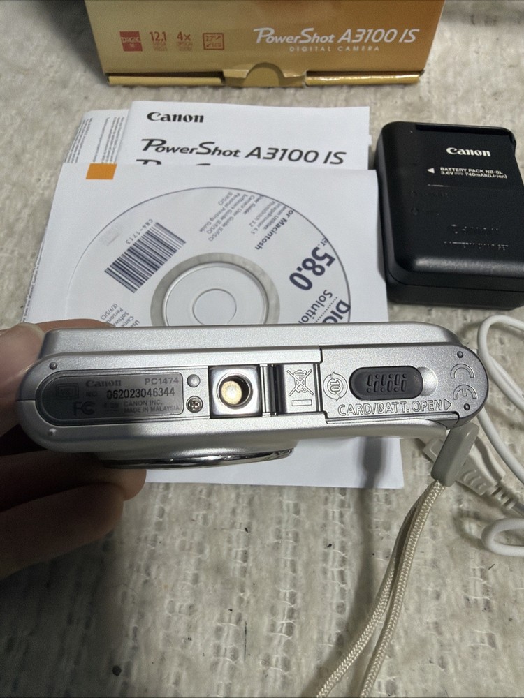 CANON PowerShot A3100 IS Silver Digital Camera Bundle Tested A+ Near Mint