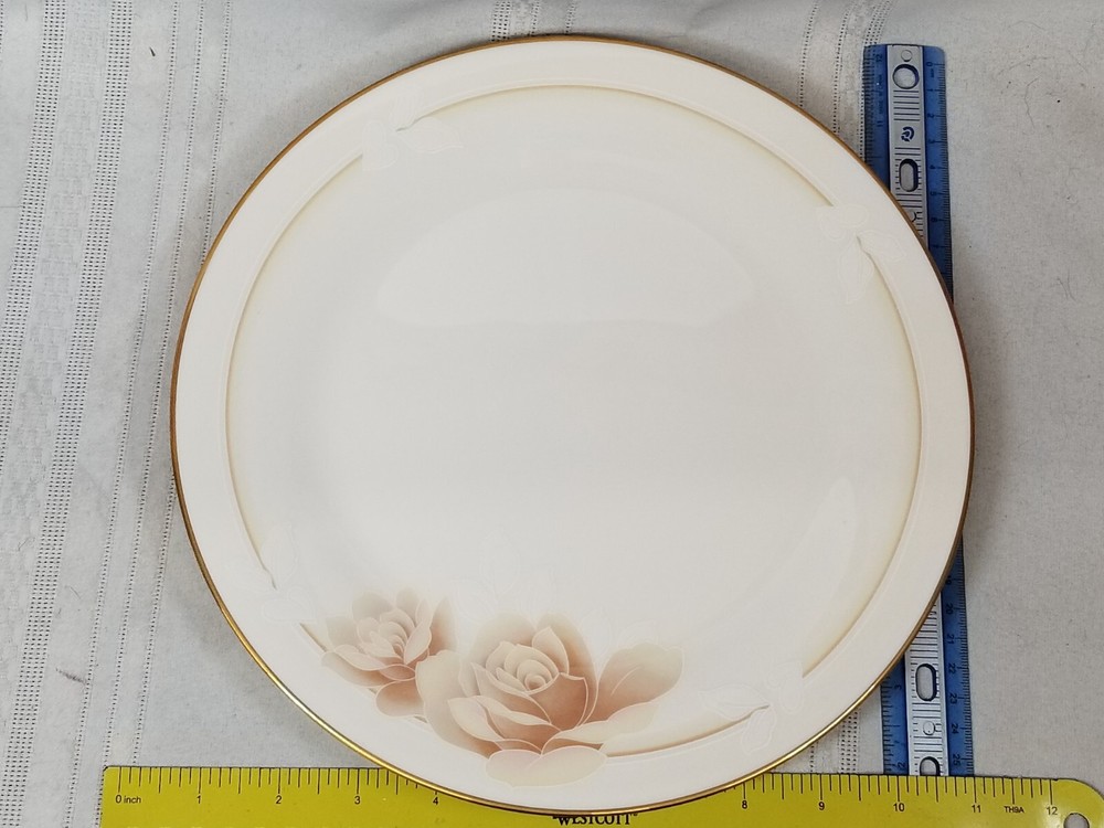 Noritake Ivory China 7271 Devotion 10.5” Dinner Plate