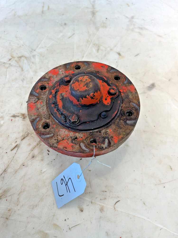 1982 Case 1190 Tractor Front Hub