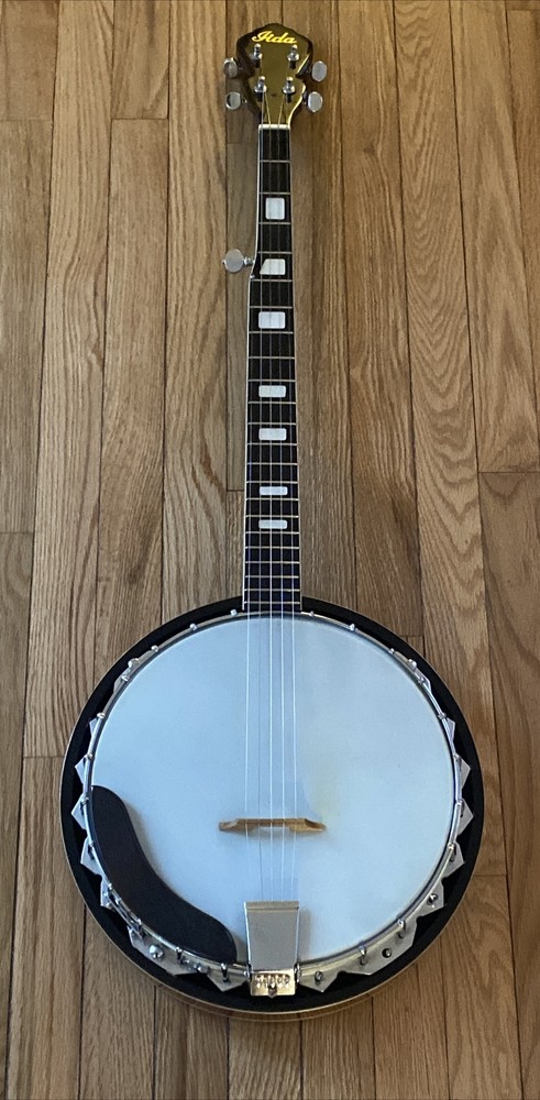 Aida 5- Strings Banjo / Sold As-Is/Read