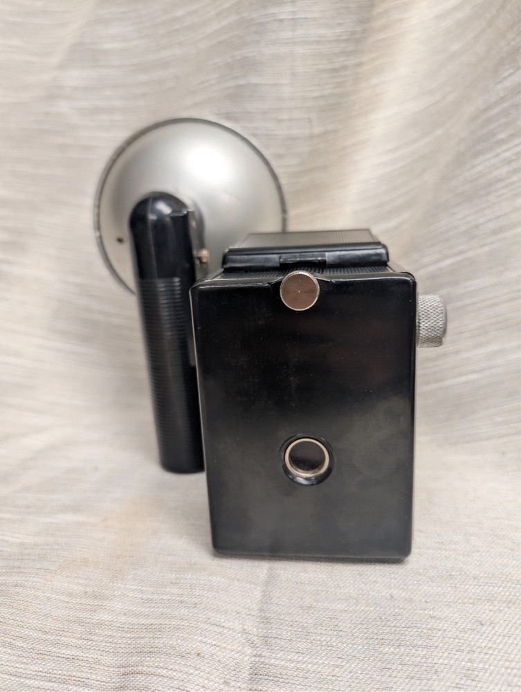 Vintage Spartus Full - Vue Camera w/ Flash untested