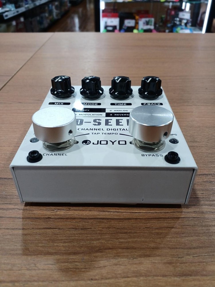 BOSS Model RC-20XL Loop Station