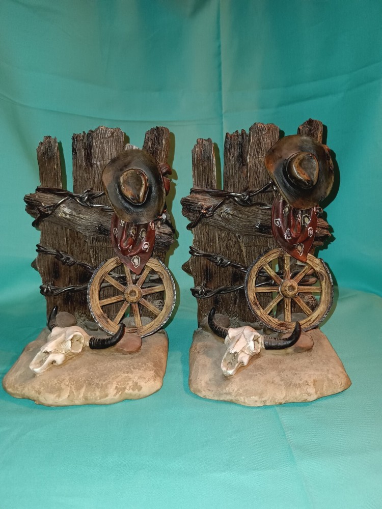 Western Bookends Wagon Wheel Hat Skull Cowboy