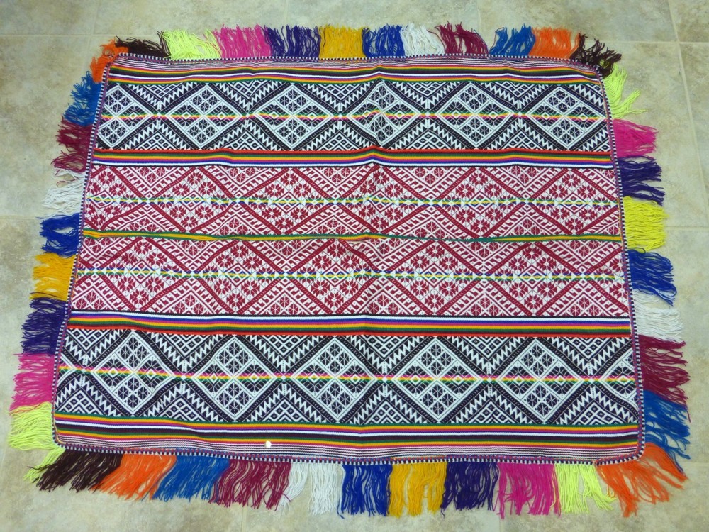 Peruvian Andean Textile - Handmade Awayu Poncho