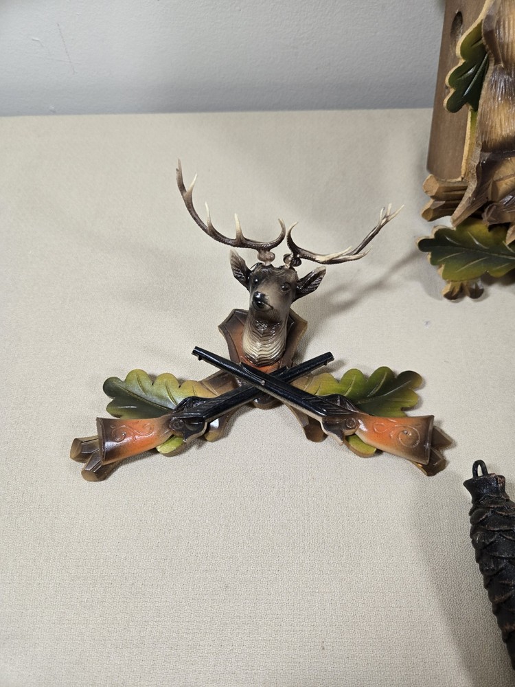 Vintage German Cuckoo Clock Hunting UNTESTED Missing 2 Pieces