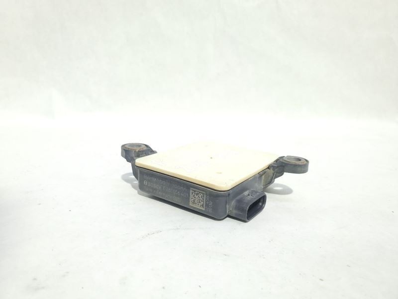 2015 Dodge Ram 1500 OEM Exhaust Nox Sensor Control Module 68171188aa