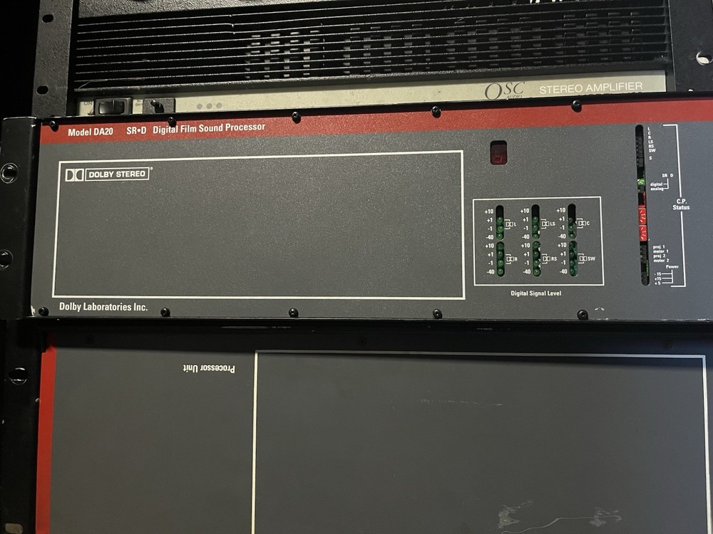Dolby Laboratories DA20 Digital Film Sound Processor Rackmount Compression Meter