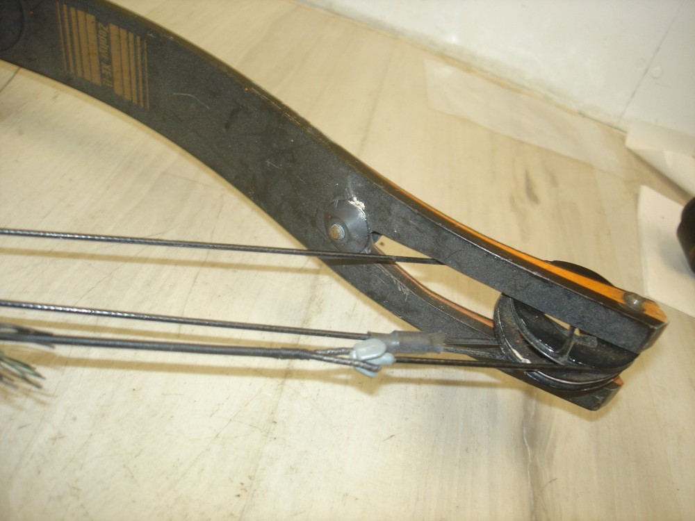 Vintage Proline Zephyr XE-II READ AD Compound Bow