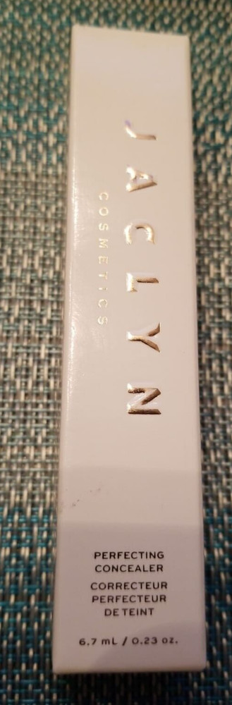 JACLYN COSMETICS Perfecting Concealer - DEEP RICH RED