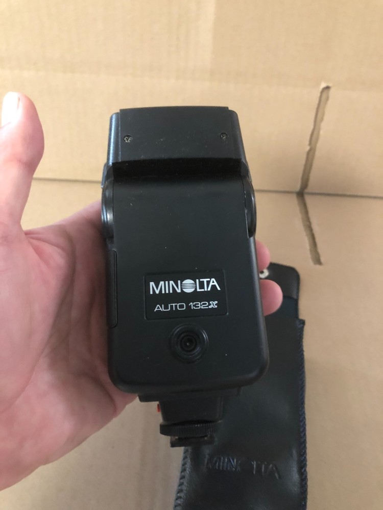 MINOLTA AUTO 132X FLASH UNIT
