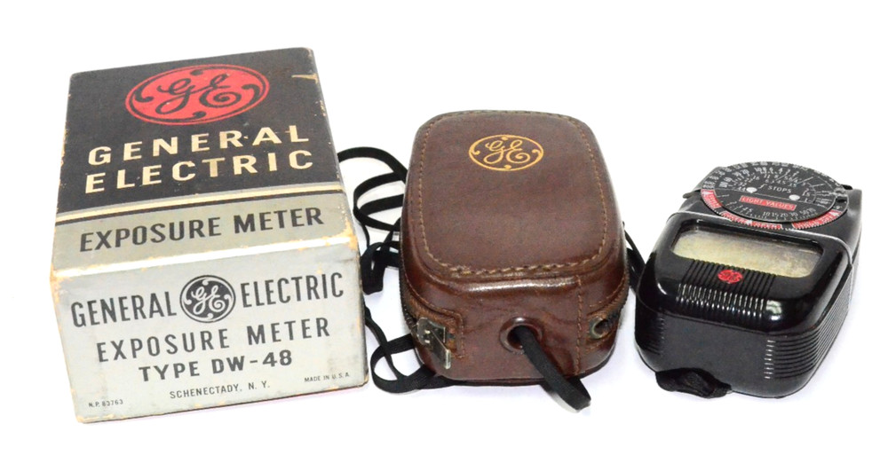 GE Exposure Light Values Meter Type DW-48 Leather Case in Original Box - WORKS