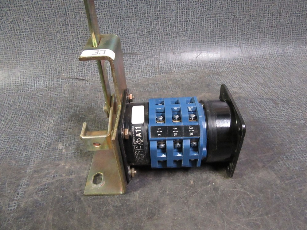 KRAUS / NAIMER DRUM SWITCH AND BRACKET 5HP 3PH 10A A11 C21287 **WARRANTY**