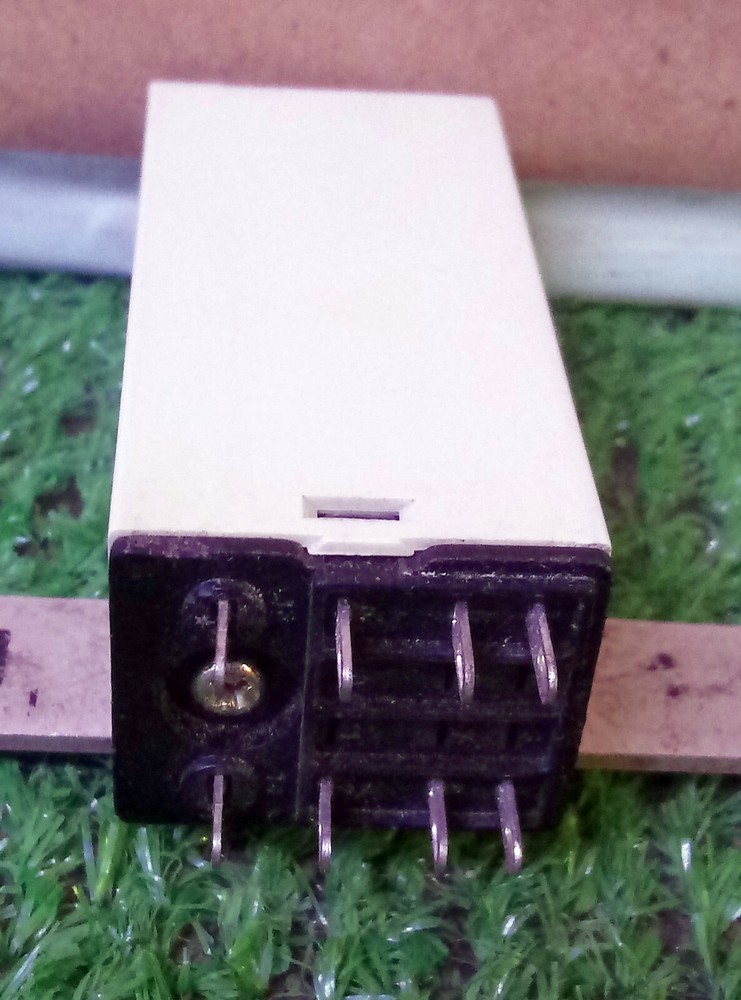 1 USED DAYTON 1EJL9 TIME DELAY RELAY ***MAKE OFFER***