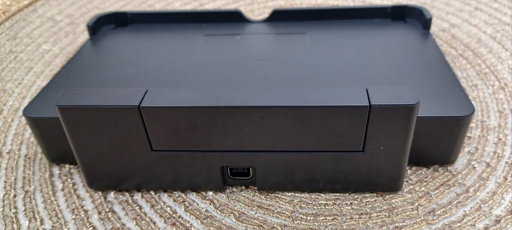 Nintendo 3DS Charging Dock Station Black Original Authentic