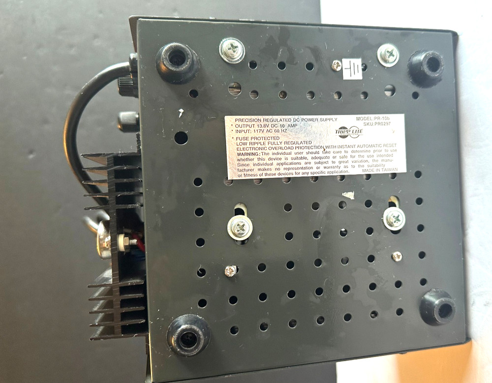 Tripp-Lite PR-10 precision regulated DC power supply