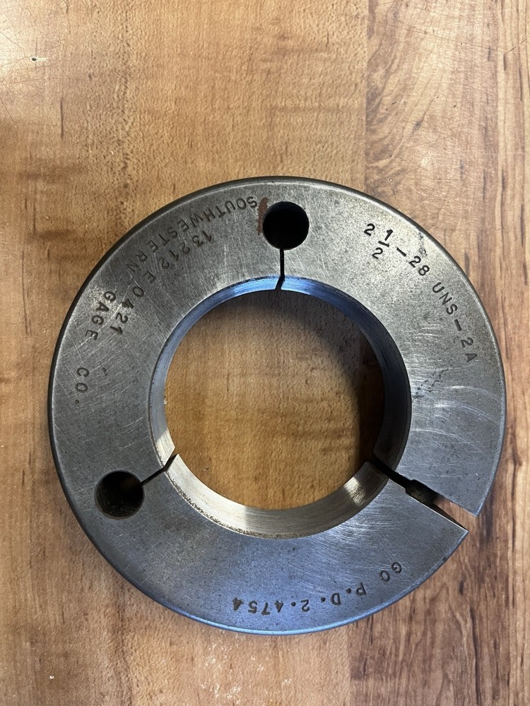 2.5 - 28 Go And Nogo Thread Ring Gages