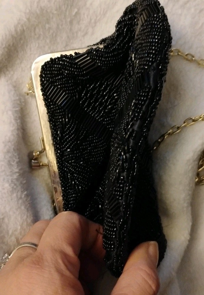 Vintage Beaded Purse! Sleek, Classy Pattern. Great Condition!