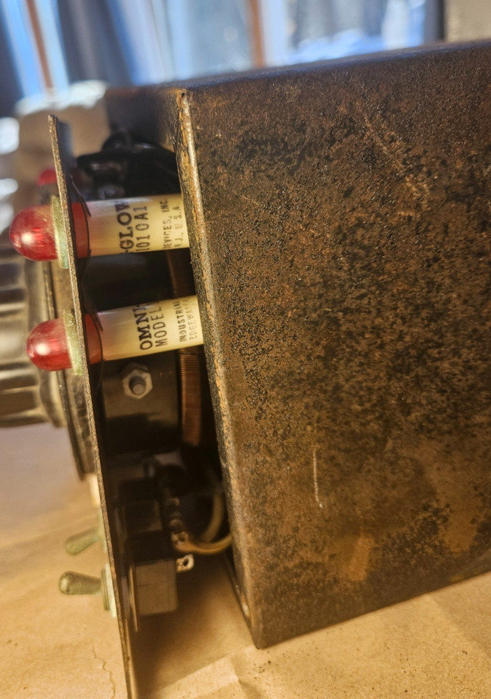 Vintage Standard Electrical Adjust-A-Volt Variable Transformer Variac Untested