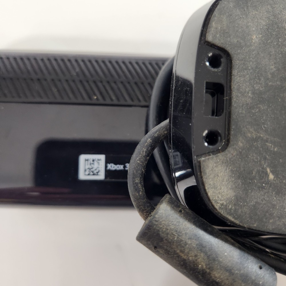 Xbox 360 Kinect Microsoft Model 1414 Motion Sensing Gaming Controller Untested