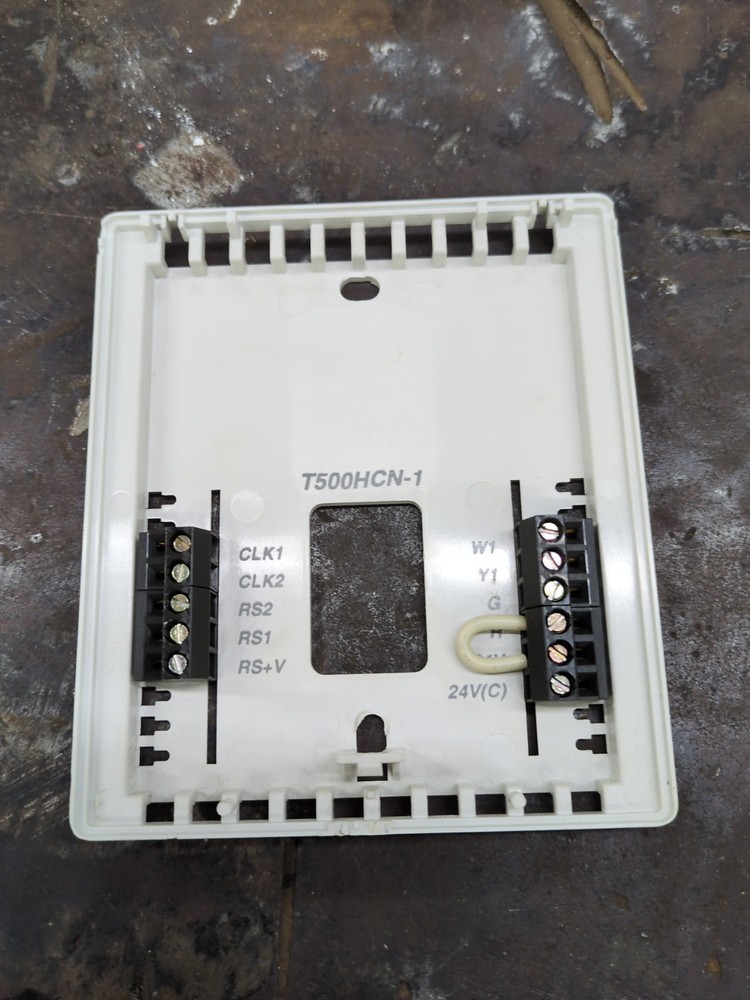 Johnson Controls T500HCP1 Programmable Thermostat White