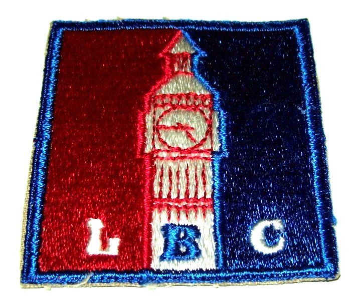 ORIGINAL FULLY EMBROIDERED WW2 LONDON BASE COMMAND WHITEBACK SHOULDER PATCH