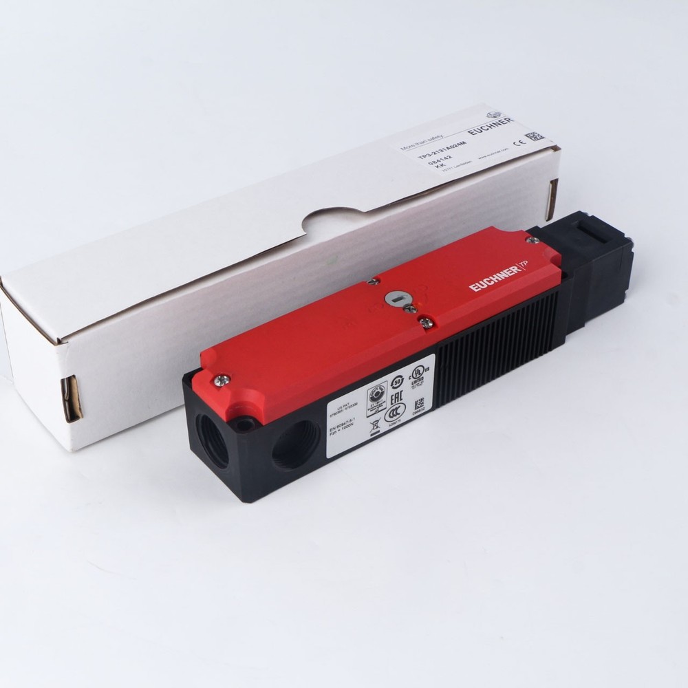 1PCS NEW Euchner TP3-2131A024M 084142 Safety Switch