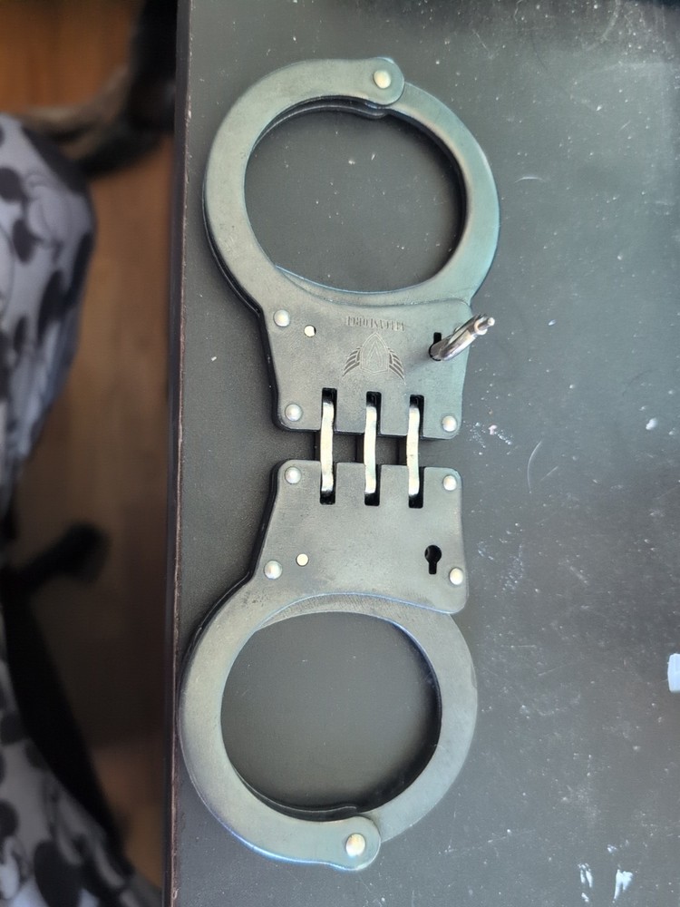 Handcuffs Vulcanforce