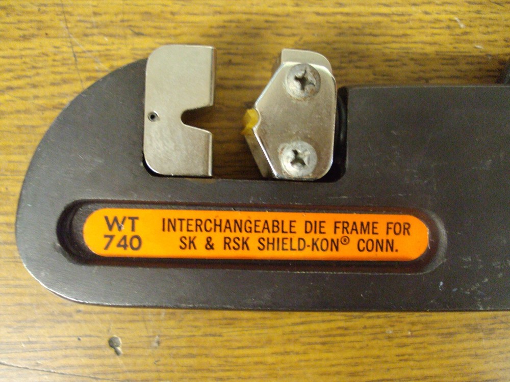 Thomas & Betts WT 740 Interchangeable Die Frame Crimper With 70093 Crimp Die