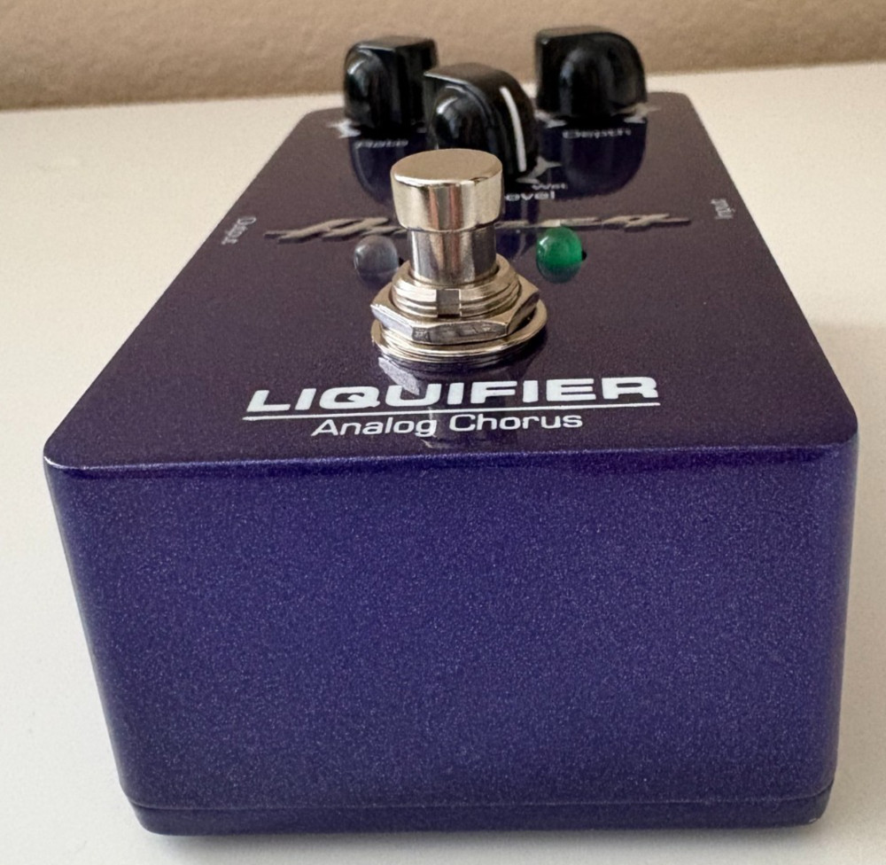 Ampeg Liquifier Analog Chorus Effects Pedal - Open Box