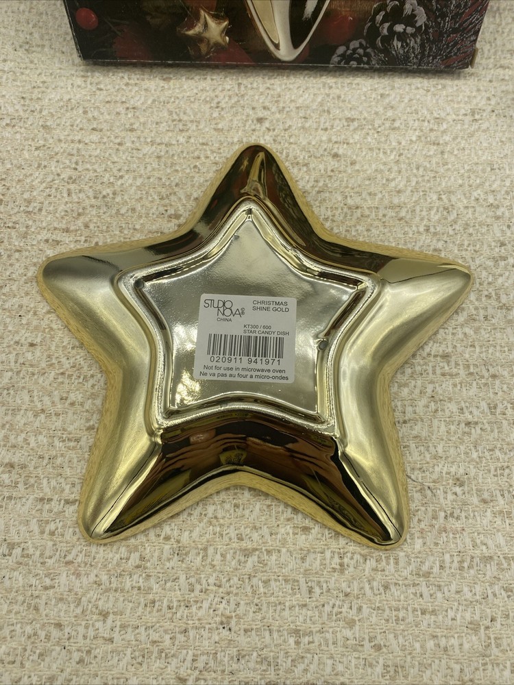 Studio Nova Christmas Star Ceramic Candy Dish. 7”