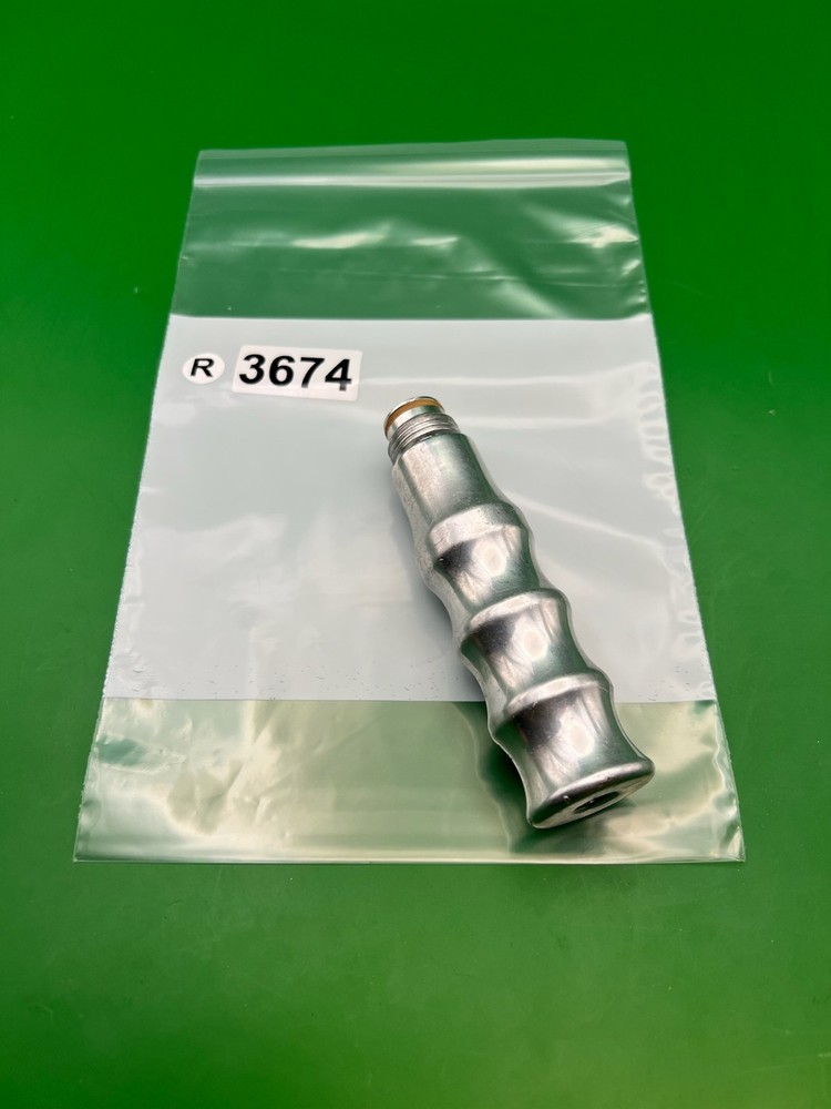 Silver Gas Through Grip