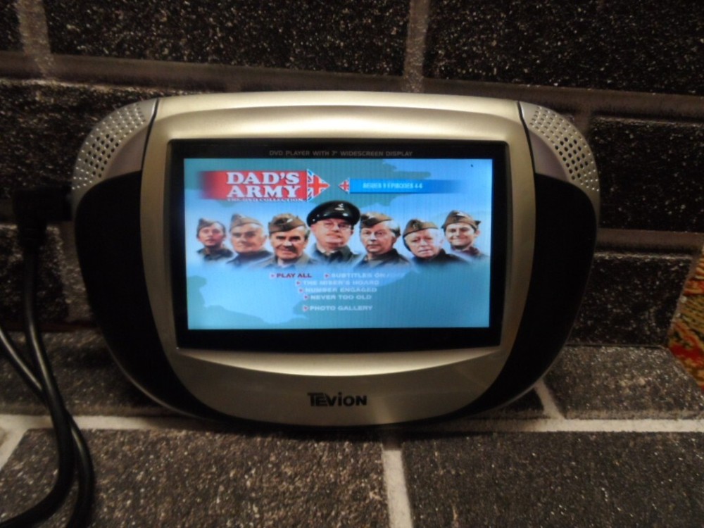 Tevion Portable Dvd Player with 2 Screen with Remote Control