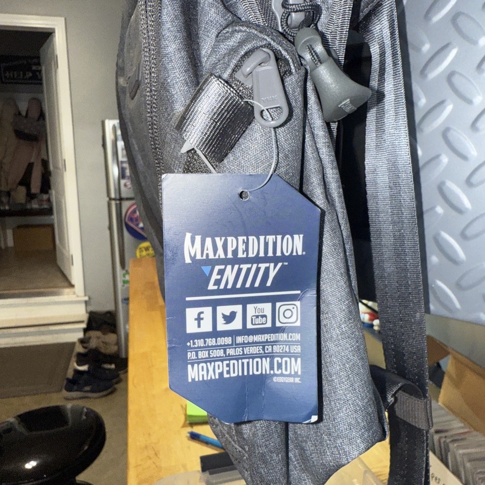 Maxpedition NTTCBSAS Entity Crossbody Bag, small Ash New with tags
