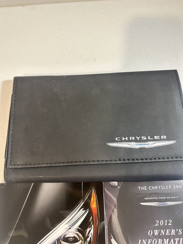 2012 Chrysler 200 Owner's Manual Book Set